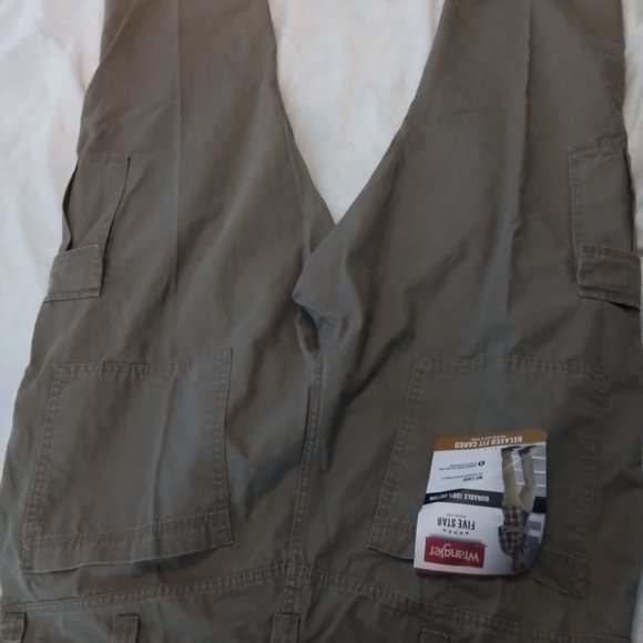 Wrangler Ripstop Cargo Relaxed Fit Jeans size 38 x 30 Brown with tags - Picture 3 of 3